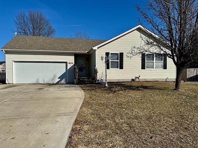 1st image of 605 E Concord Dr