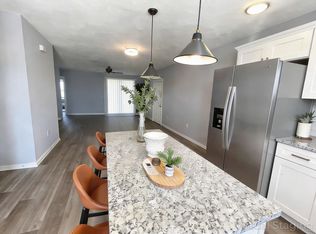 2 C St UNIT B, Kimberling City, MO 65686