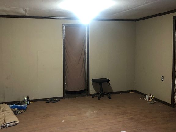 5th image of 1213 S 2nd St