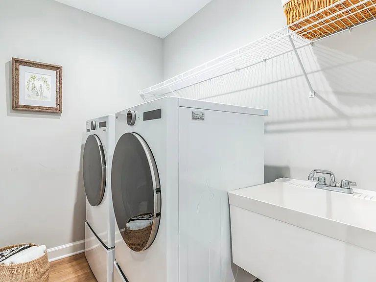 14720 Locust Ct — Photo 26