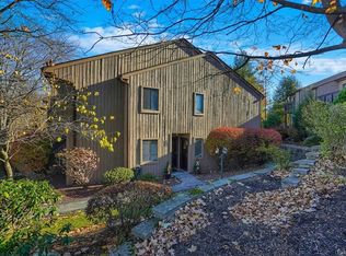 4208 Fox Ln, Poughkeepsie, NY 12603