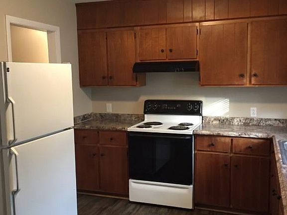 4th image of 380 Howard Rd NE