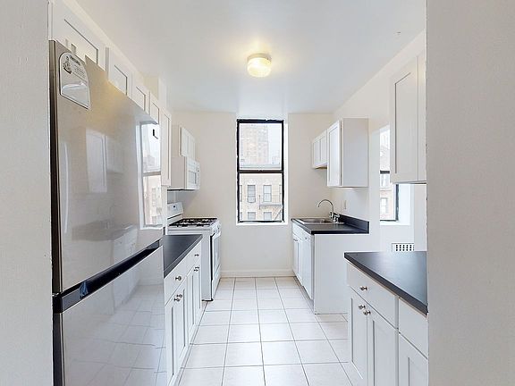 3rd image of 180 Claremont Ave APT 34