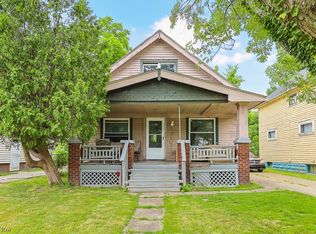 13405 Bartlett Ave, Cleveland, OH
