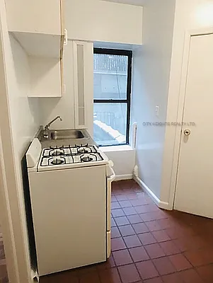 Rented by City Heights Realty | media 9