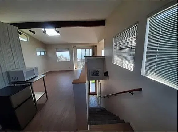 Studio, 450 sqft, $3,000 — Photo 3