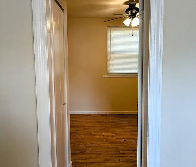 1906 Lakeview Ave — Photo 15