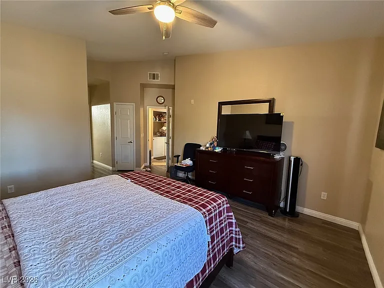 401 Amber Pine St #202 — Photo 10