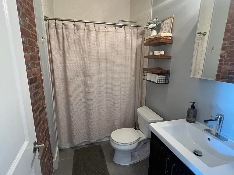 146 Hancock Ave #1 — Photo 11