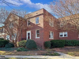 1600 S Barton St APT 747, Arlington, VA 22204