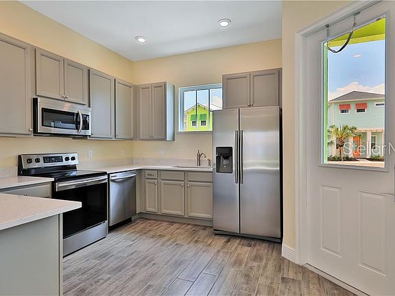 4th image of 8033 Dreamsicle Dr