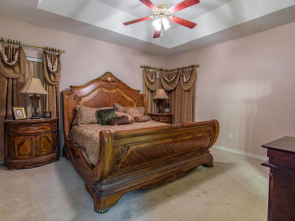 5th image of 6025 Dorchester Place