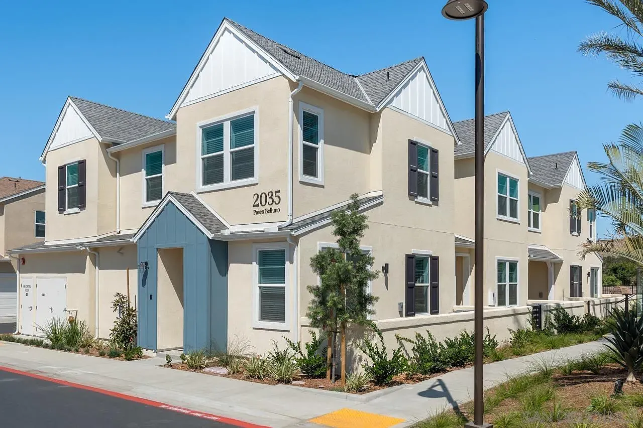 2 bed, 2.5 bath, 1134 sqft, $4,125 — Photo 2