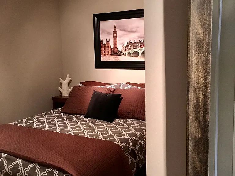 256 Jarvis St #15D — Photo 5