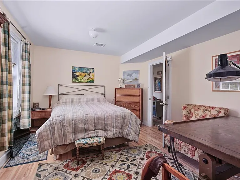 45 Oakwood Ave — Photo 44