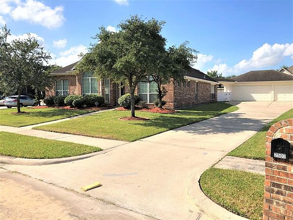 2nd image of 2502 Pebble Brook Dr