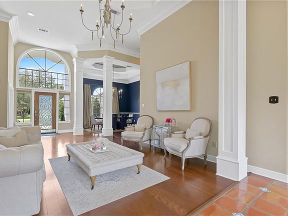 3rd image of 143 Acadian Ln