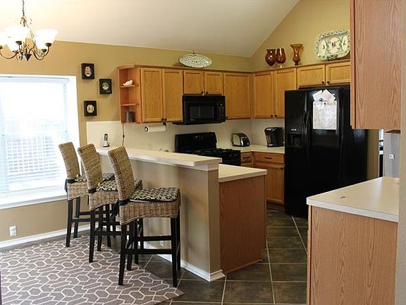 5th image of 1401 Gator Creek Dr