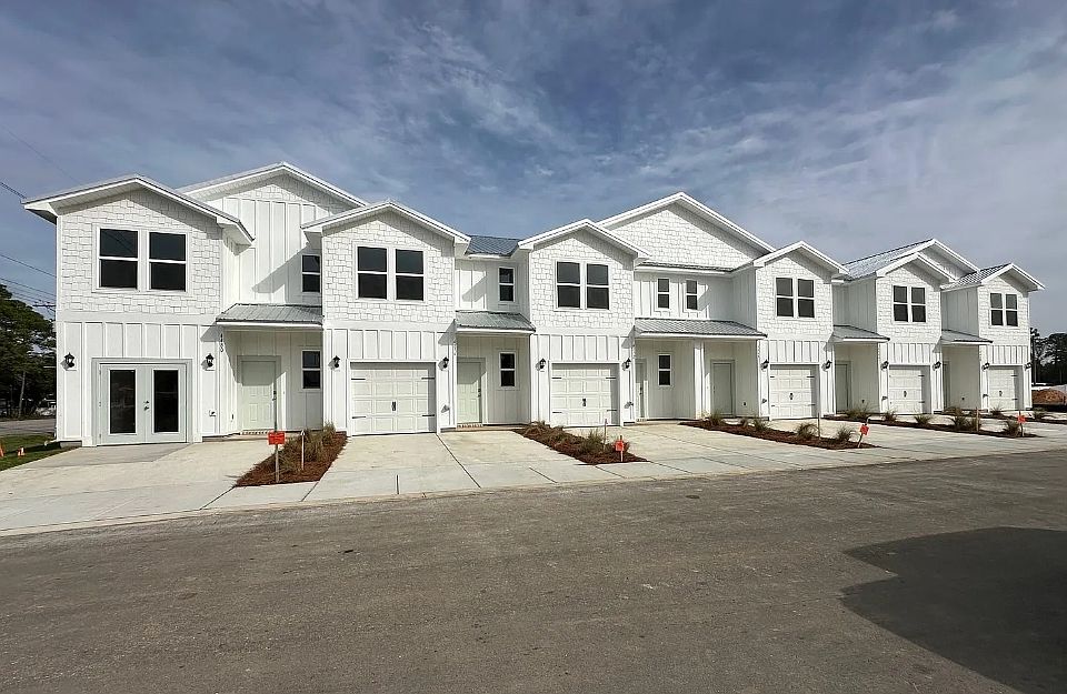 1st image of 4148 Lost Bay Dr #1