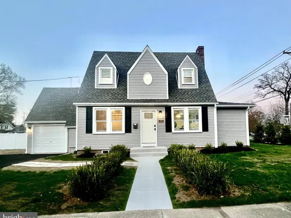 330 Hazel Ave, Delanco, NJ 08075