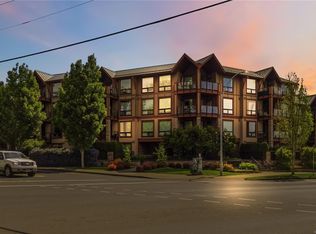 4529 W Saanich Rd #104, Saanich, BC V8Z0B9