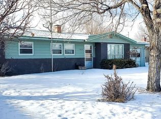 804 Rangeview Ave, Saratoga, WY 82331