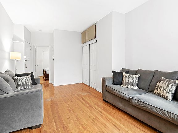 3rd image of 531 E 87th St APT 4D