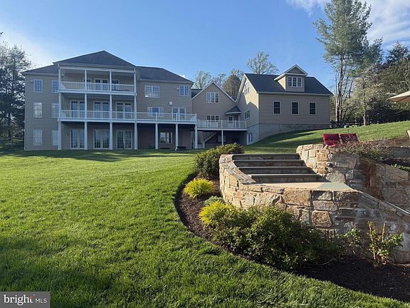 5th image of 2606 Brigadoon Rd