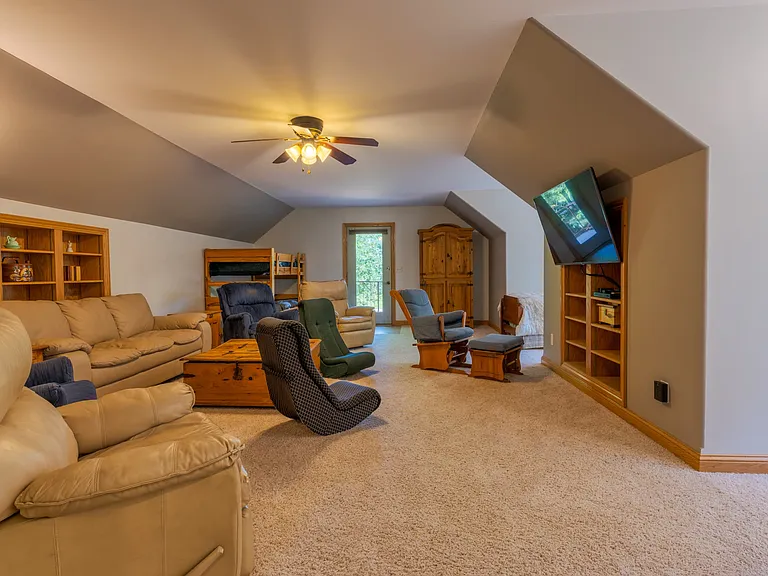 9630 Marcella Dr NE — Photo 41