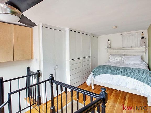 5th image of 2 W 90th St Penthouse D