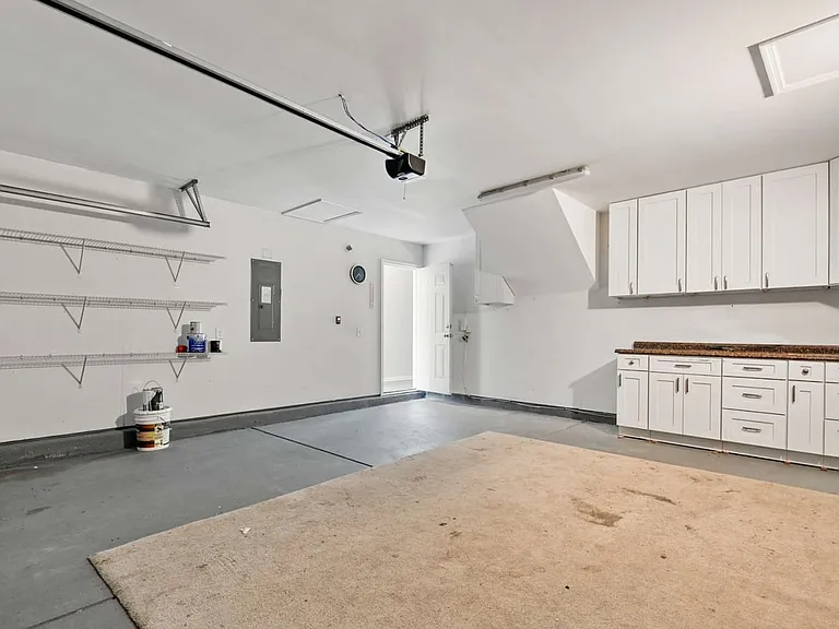 3368 Kinross Ct — Photo 24