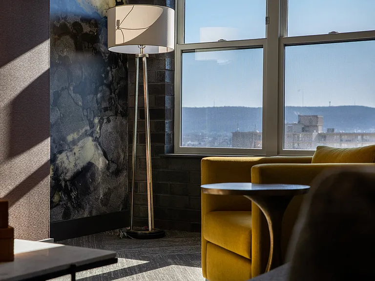 Center Square Lofts West — Photo 11
