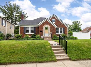 521 W Garfield St, Davenport, IA 52803