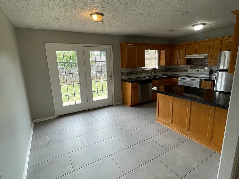 22-01 Blair Rd — Photo 6