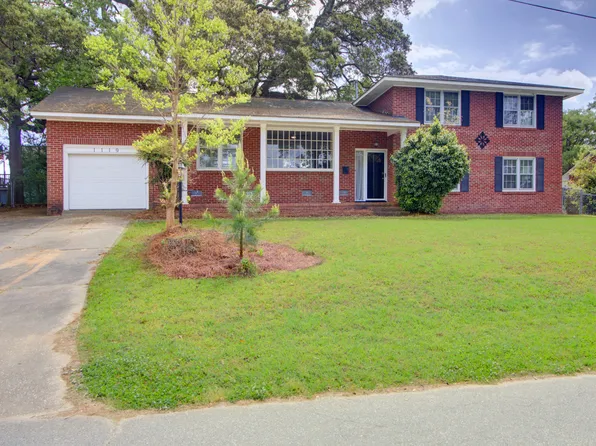 1119 Smithfield Pl, Hanahan, SC 29410