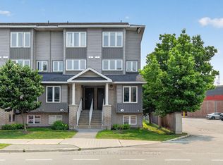 4522 Innes Rd #D, Ottawa, ON K4A3J7