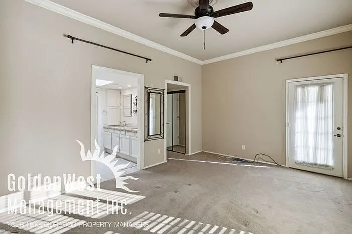 2441 E Rancho Dr — Photo 17