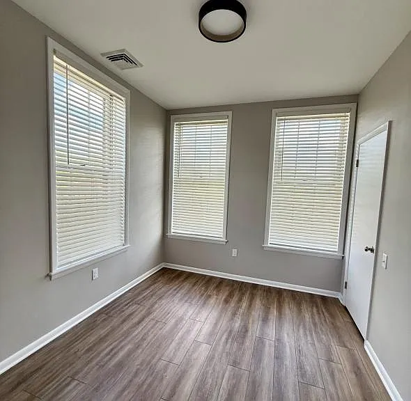 47 Bridge St #4 — Photo 11