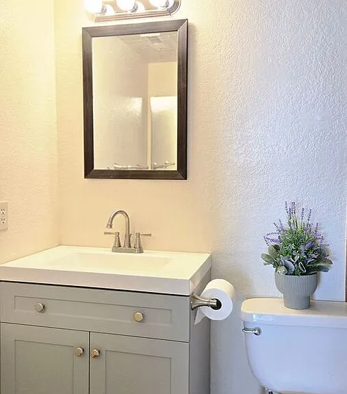 16970 Marygold Ave #11 — Photo 25