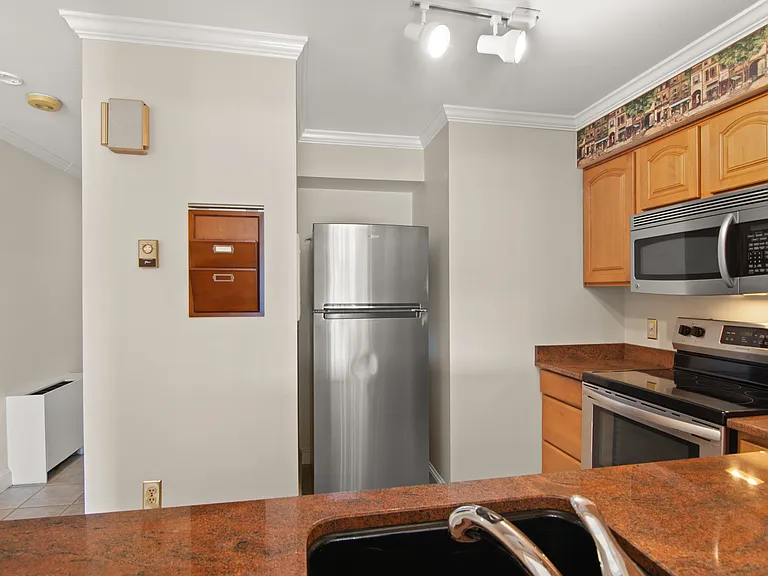 7 River Rd #306 — Photo 8