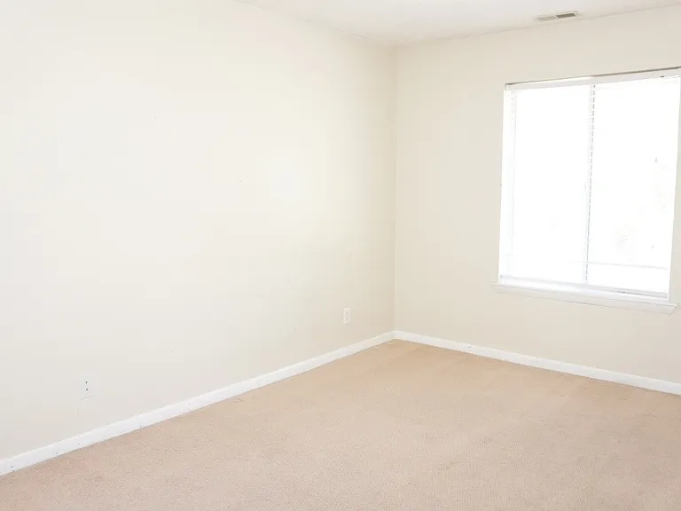 3374-24 Galleria Pl — Photo 3
