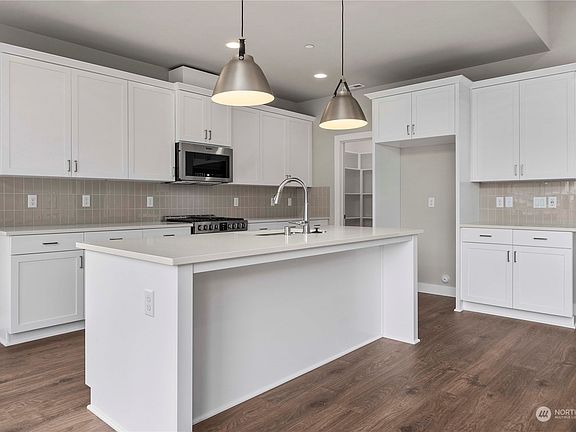 5th image of 2024 142nd Street Ct S #5