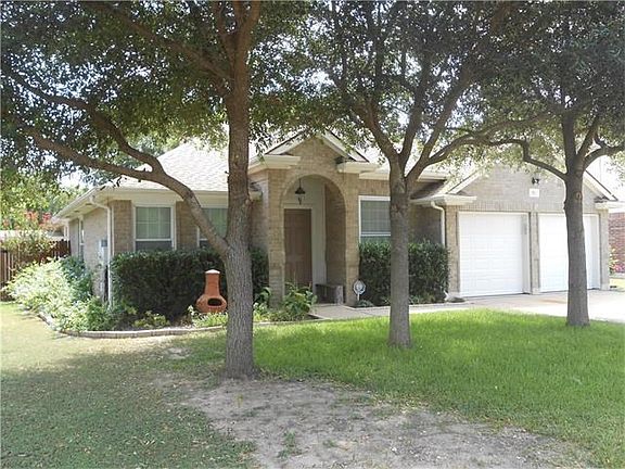 2nd image of 2312 Wisteria Way
