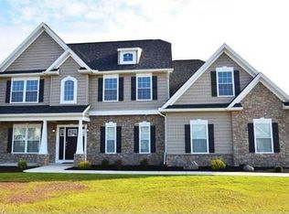 45 E Bellaqua Estates Dr, Rochester, NY 14624