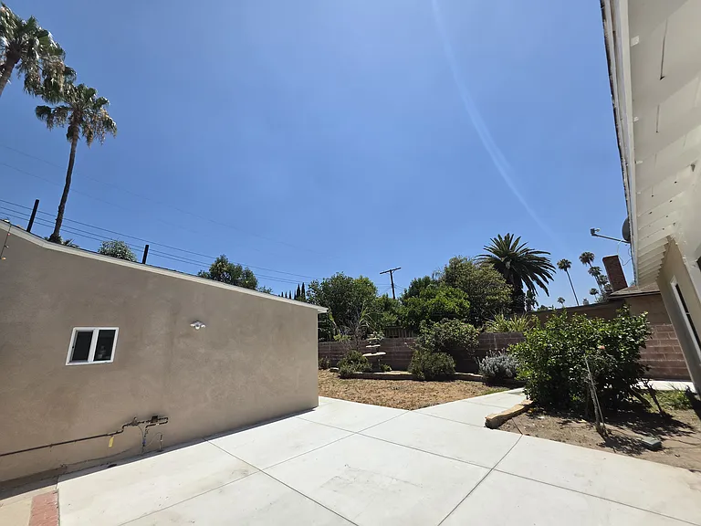 20758 Stephanie Dr — Photo 46