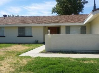 39747 Country Club Dr, Palmdale, CA 93551