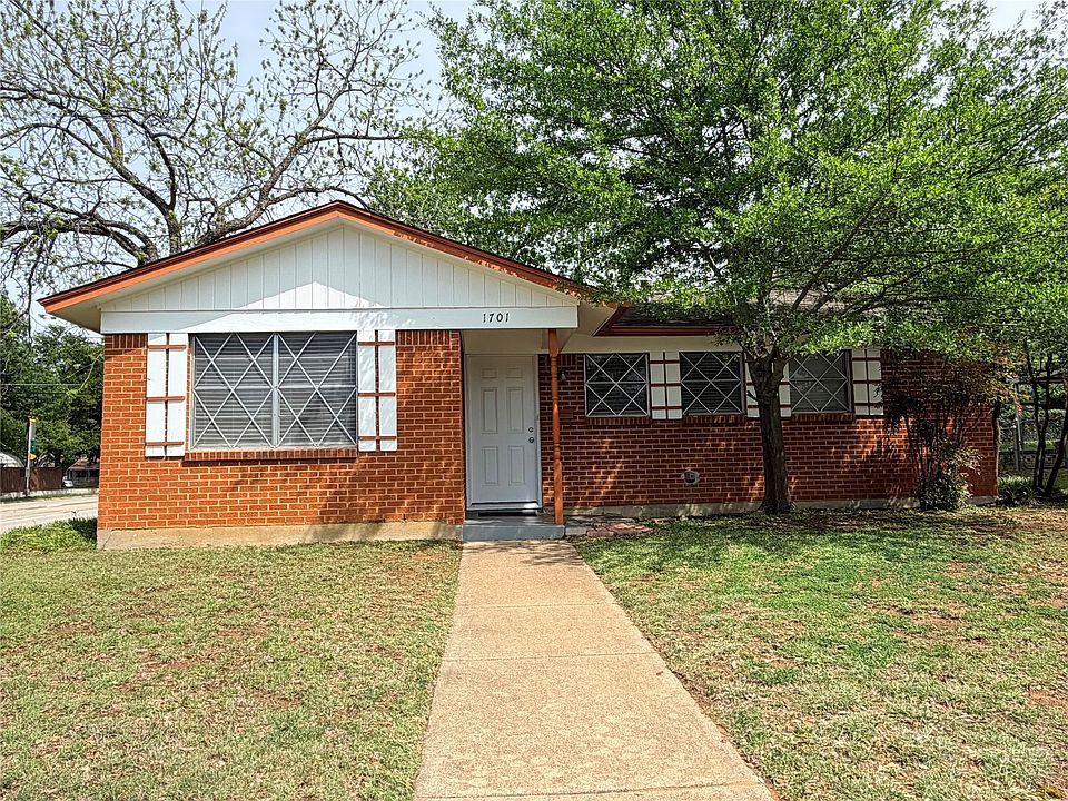 1st image of 1701 Warren Ln