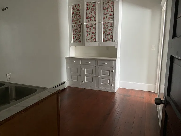 926 Niagara St #2B — Photo 4
