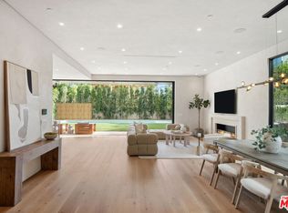 14718 Otsego St, Sherman Oaks, CA 91403