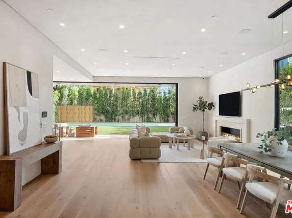 14718 Otsego St, Sherman Oaks, CA 91403